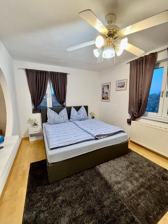 Traum Apartment Mit Pool+Balkon Wiedeń Zewnętrze zdjęcie