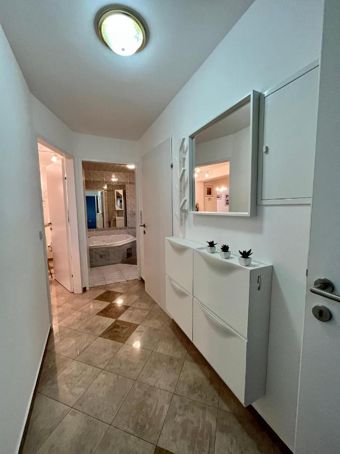 Traum Apartment Mit Pool+Balkon Wiedeń Zewnętrze zdjęcie